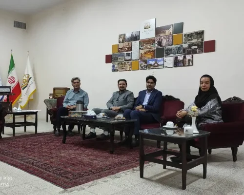 نشست مشترک موزه دانشگاه بیرجند و شرکت مهندسین مشاور «نوآوران هوشمند مکان یار» برای توسعه فناوری‌های موزه‌ای3